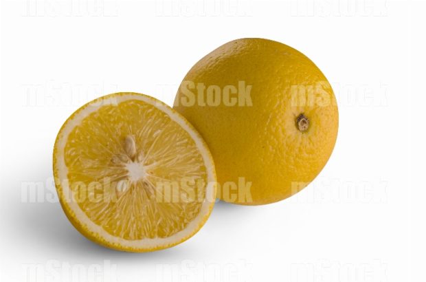 Naranja partida jugosa