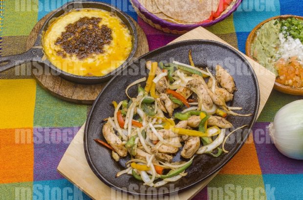 Parrillada de Pollo y queso fundido