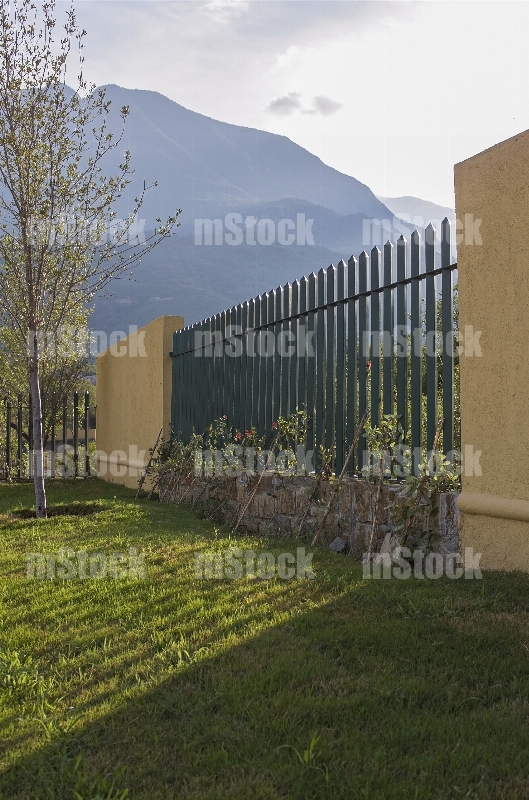 Muro Perimetral 2