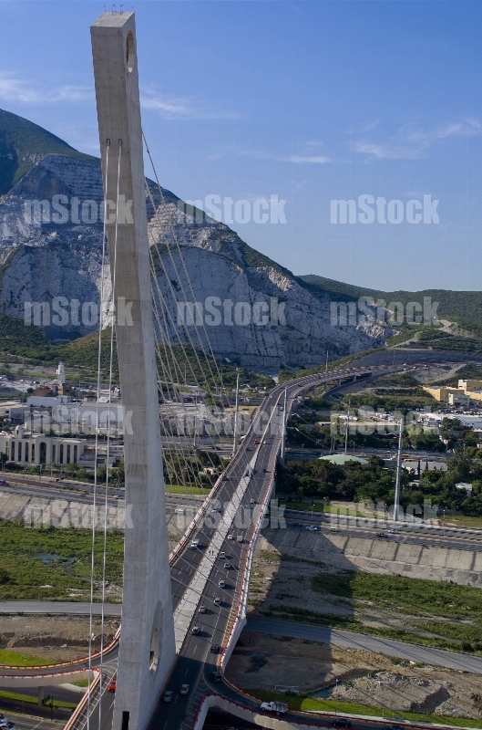 Puente Atirantado