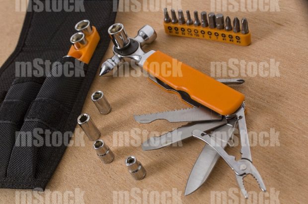 Navaja de Bolsillo Multiherramienta 4