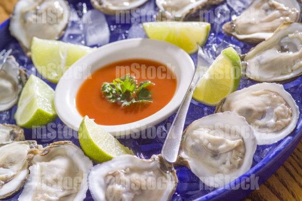 Ostiones en su Concha surtido