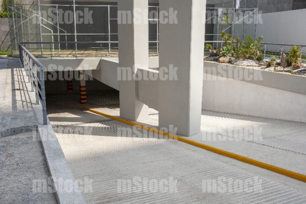Estacionamiento 1