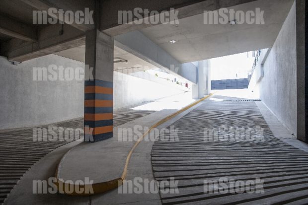 Estacionamiento 4