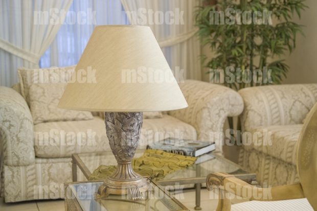 Lámpara de Mesa Decorativa 1