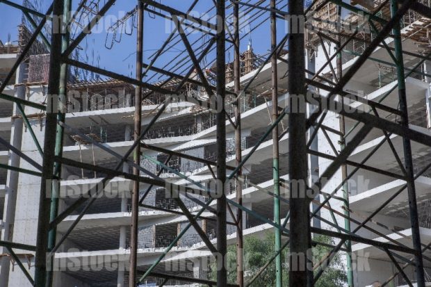 Edificio en Construcción 12
