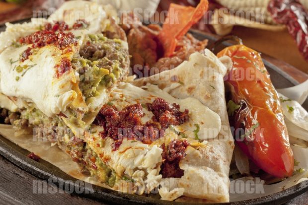 Burrito de carne asada