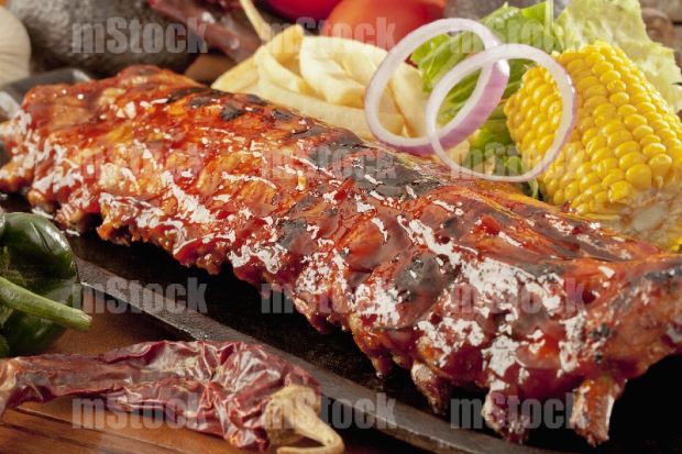 Costillas de cerdo en salsa barbecue