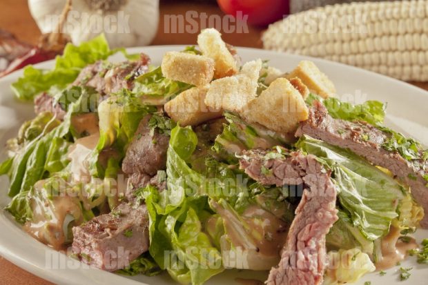 Ensalada verde con Arrachera