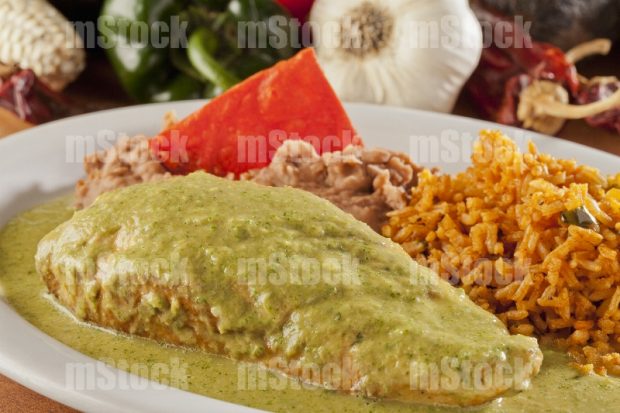 Pechuga de pollo en salsa verde