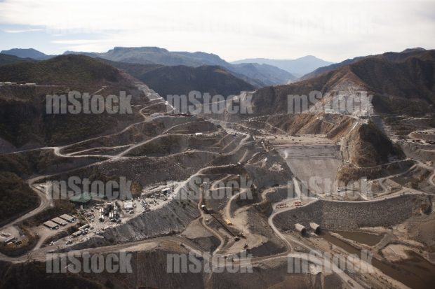 Construcción de Hidroeléctrica 1