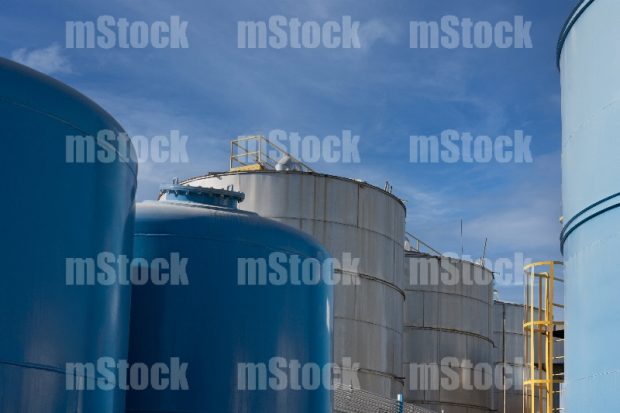 Tanques de almacenamiento refineria 2