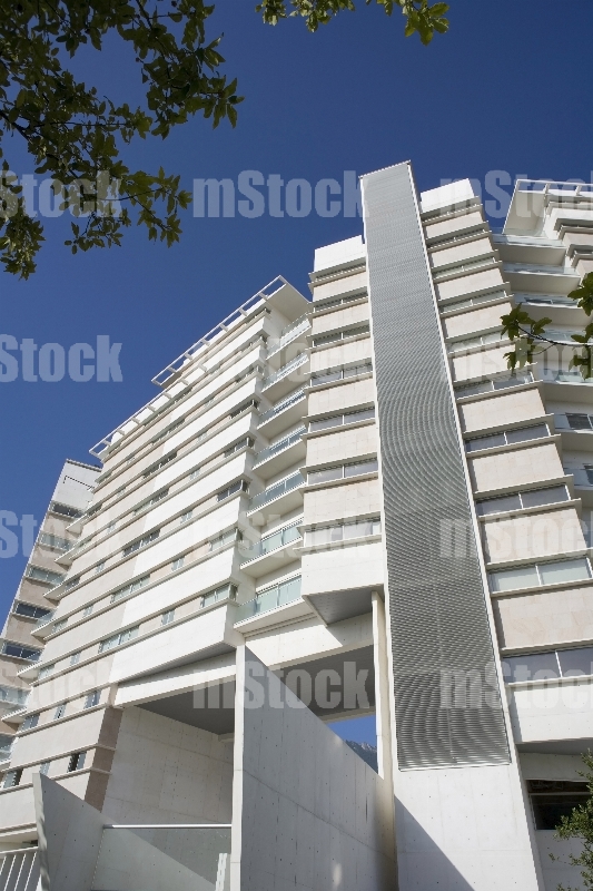 Edificio Minimalista 1