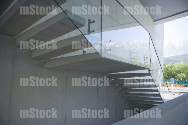 Escalera Minimalista 1