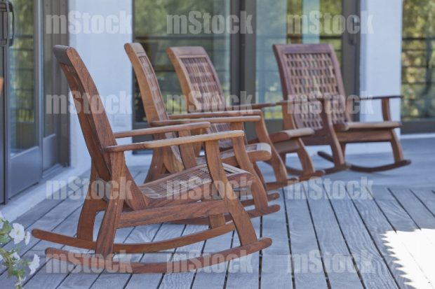 Silla Mecedora de madera moderna