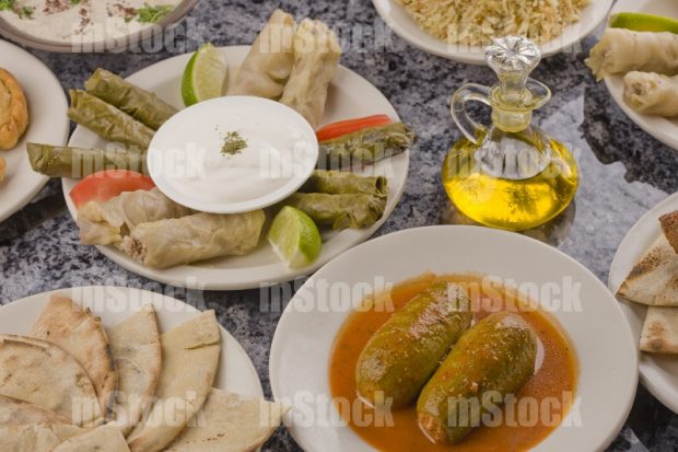 Comida Libanesa con Platillos