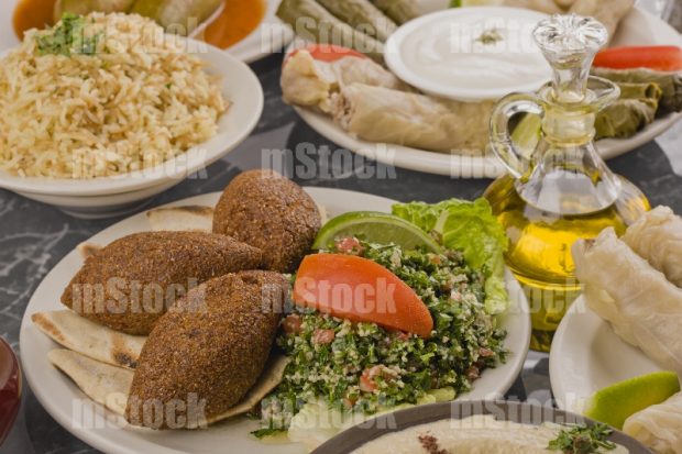 Comida Libanesa Kippes y Tabule