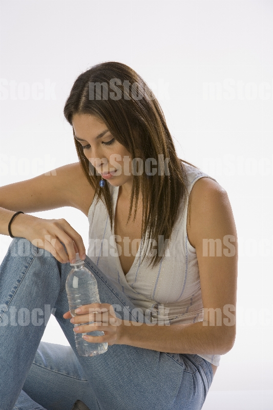 Mujer pensativa y triste