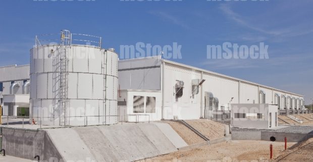Tanque de agua en nave industrial 1