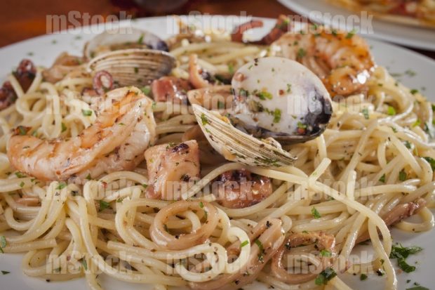 Espagueti con mariscos