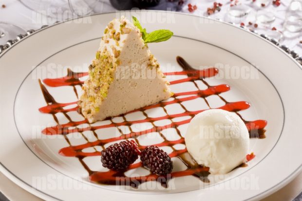 Flan de queso con pistache