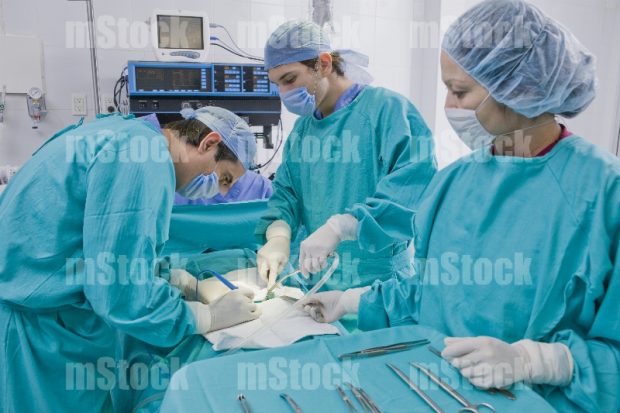 Doctores en Cirugía