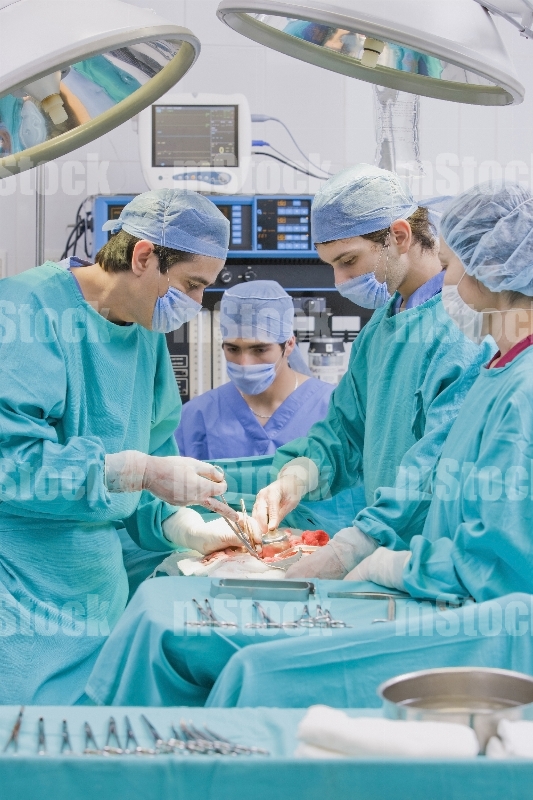 Doctores en Quirófano 2