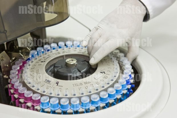 Centrífuga de Laboratorio de Química 2