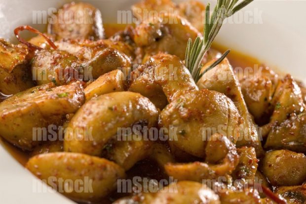 Champiñones al ajillo gourmet