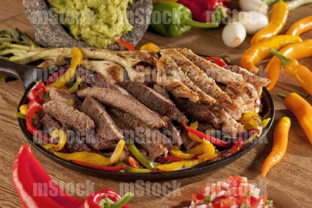 Fajitas de arrachera y pollo