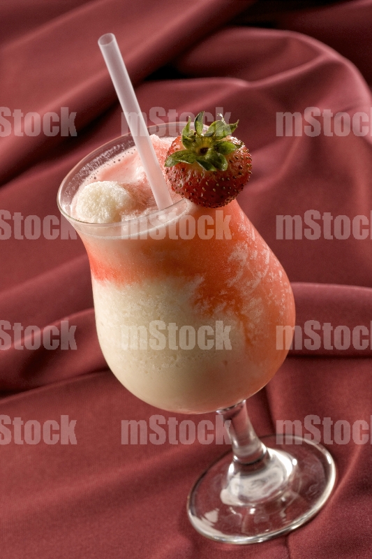 Piña colada con fresa