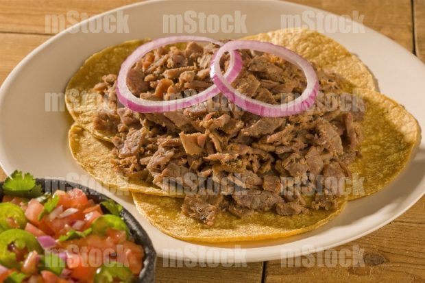 Tacos de bistec orden