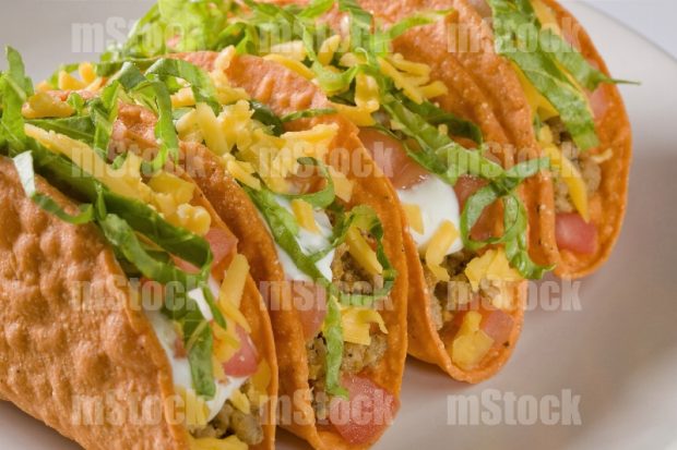 Tacos dorados con picadillo