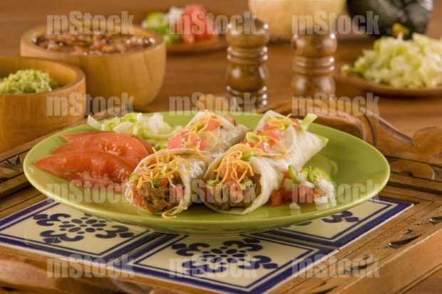 Burritos con Frijoles