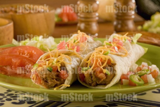 Burritos de Frijoles y queso