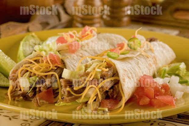 Burritos de Deshebrada con queso