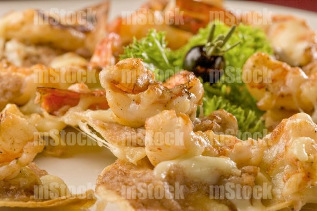 Nachos con Camarón y Queso
