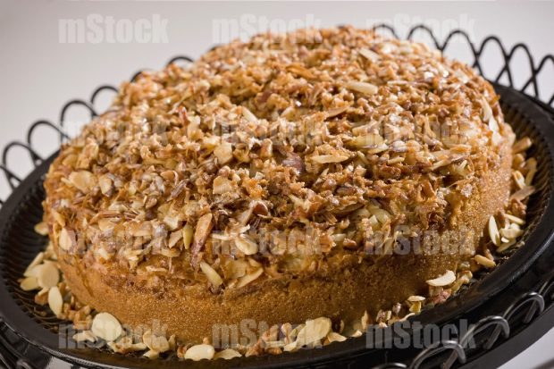 Pastel de coco y almendras