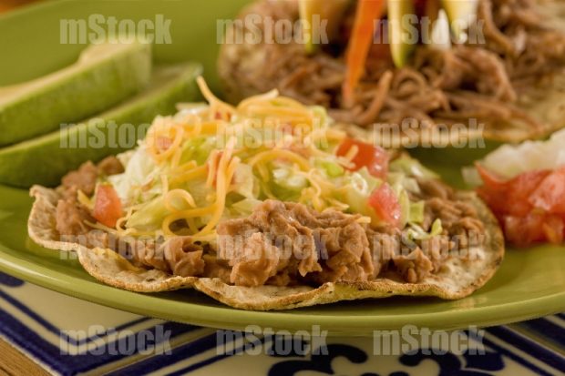 Tostada de Frijoles