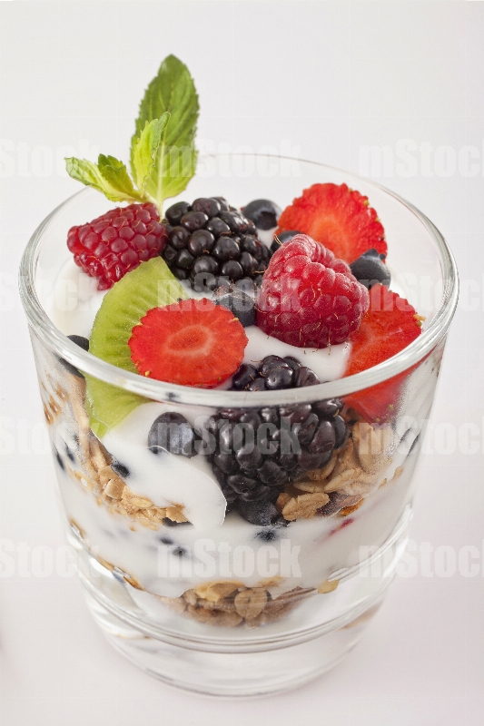 Copa de Yogurt griego con frutas