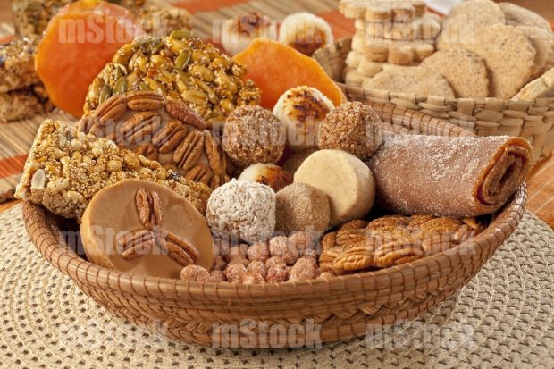 Canasta de dulces mexicanos