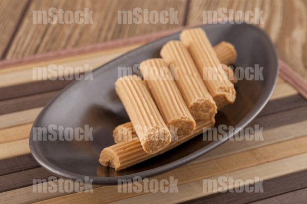 Dulces de gusanito de leche quemada