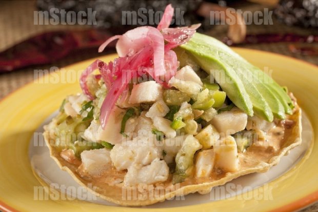 Tostada de Ceviche de Pescado con aguacate