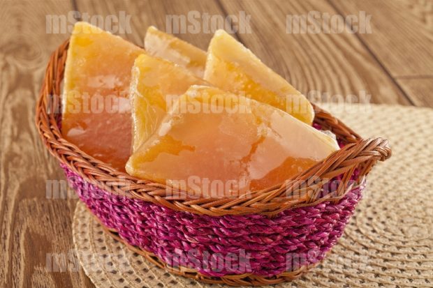 Calabaza cristalizada en canasta