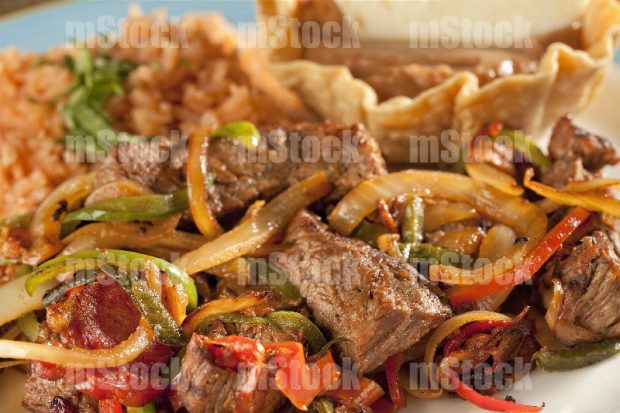 Fajitas de arrachera con pimientos