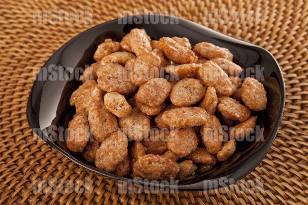 Nuez garapiñada