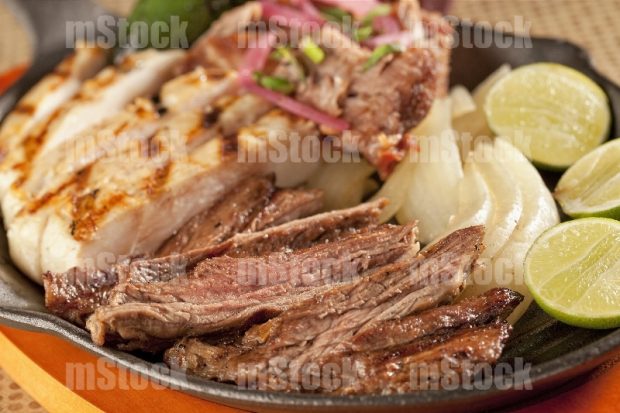 Parrillada de Fajita de Res y Pollo