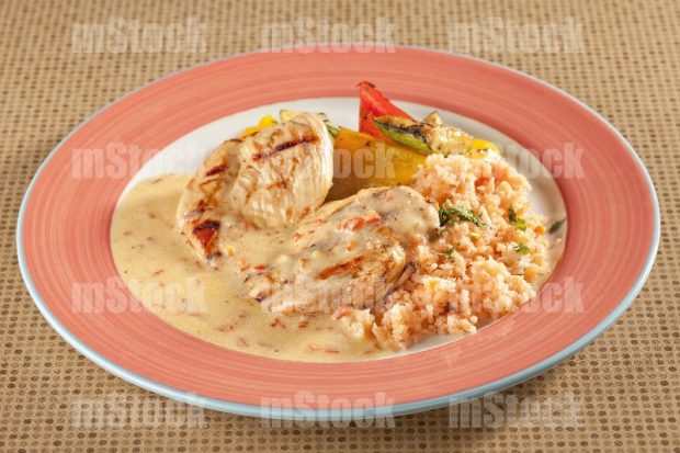 Pechuga de Pollo en salsa al chipotle