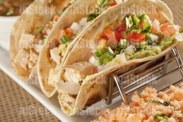 Tacos de Fajita de Pollo con pico de gallo