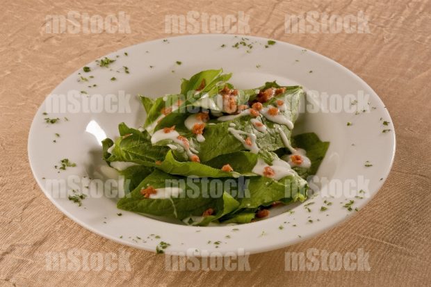 Ensalada de espinaca y tocino